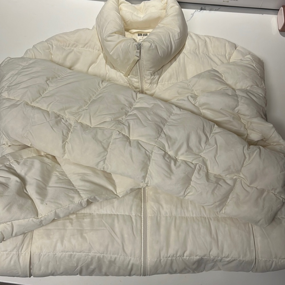 UNIQLO LIGHT PUFFER